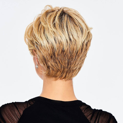 Chic Wavy Wig By Hairdo - Valentine Wigs